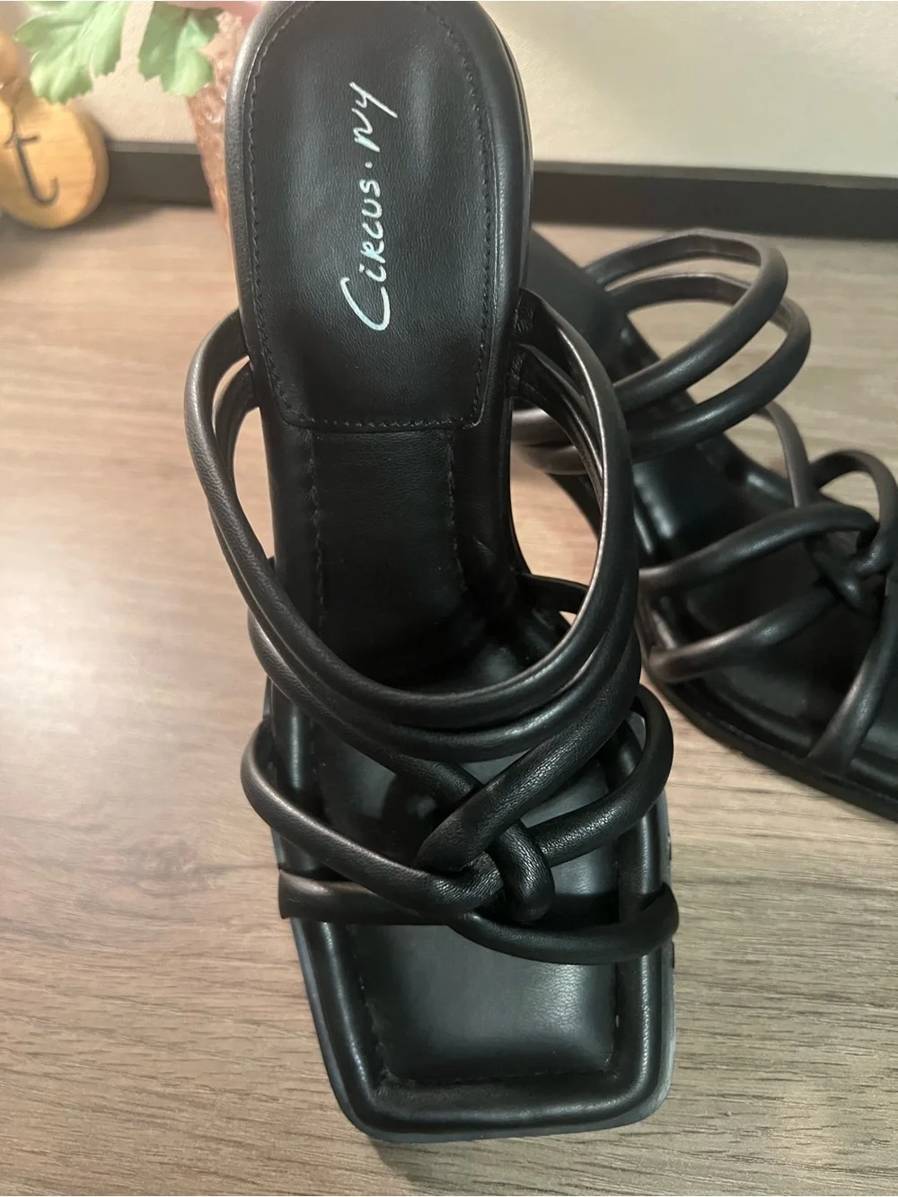 Circus by Sam Edelman Black Knotted Strap Square-Toe Heels - Picture 9 of 10
